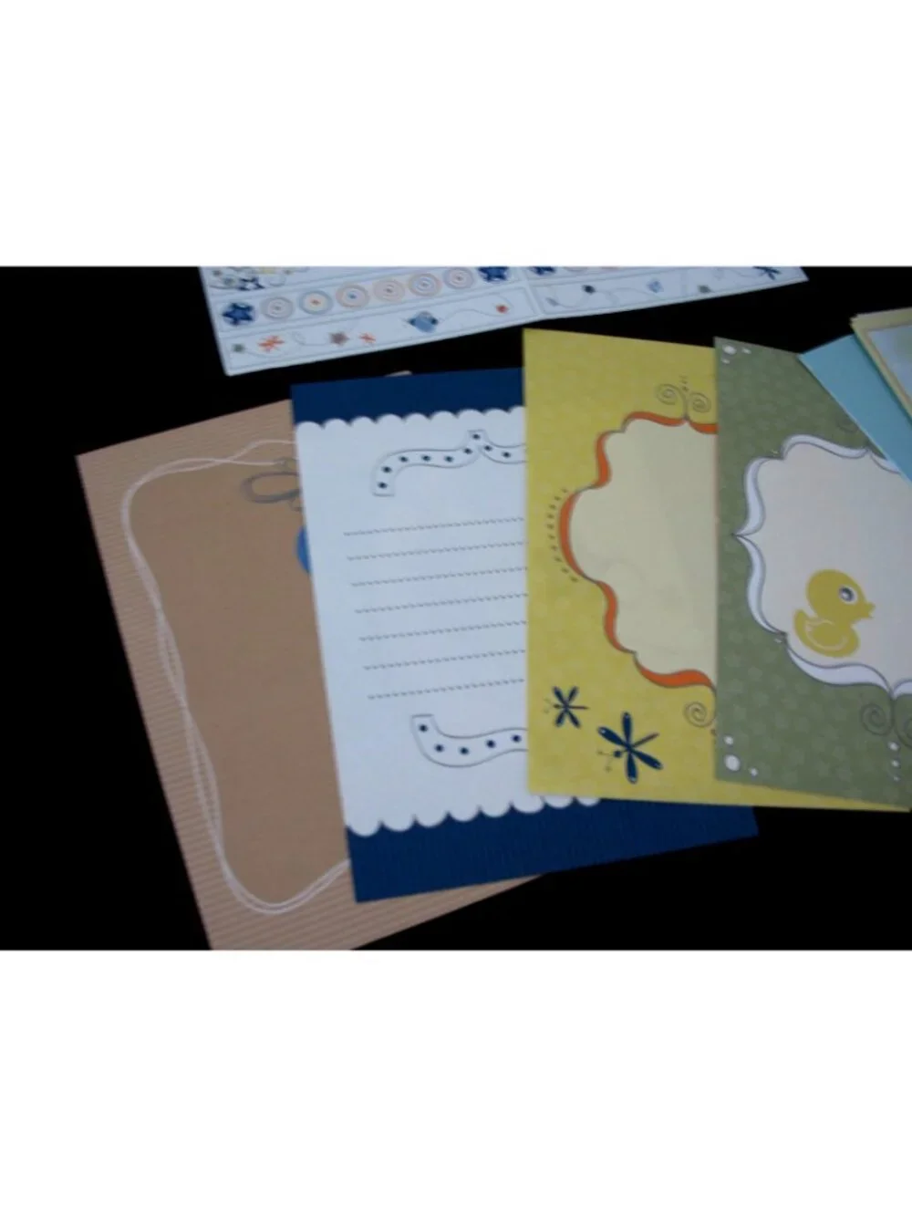 CREATIVE MEMORIES Milestones albumKit; Baby Girl/Boy 4.5x6.5 Photo mats open pk